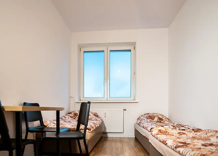 Chrzanowskiego Hostel *